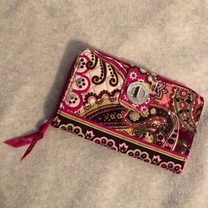 Vera Bradley Verry Berry Paisley pattern wallet